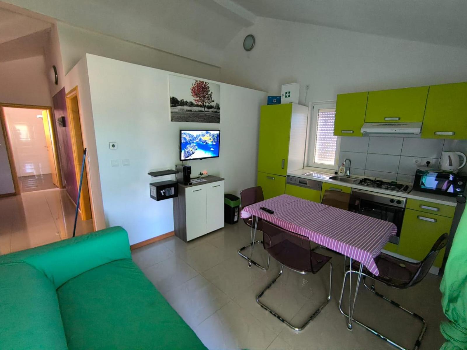 Apartments Pongrac เซรส ภายนอก รูปภาพ