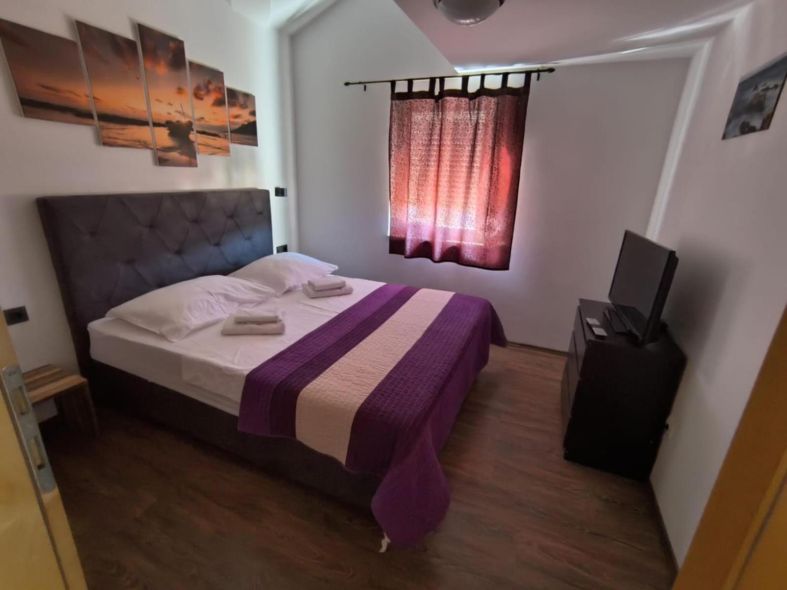 Apartments Pongrac เซรส ภายนอก รูปภาพ