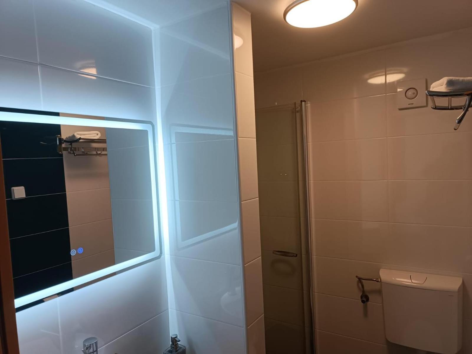 Apartments Pongrac เซรส ภายนอก รูปภาพ